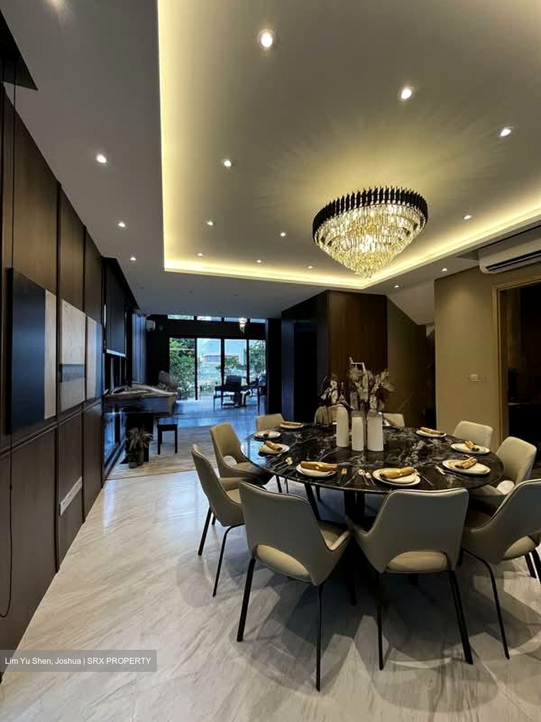 Shrewsbury Road (D11), Terrace #592471581